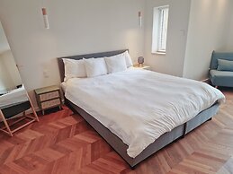 Zennon Rooms