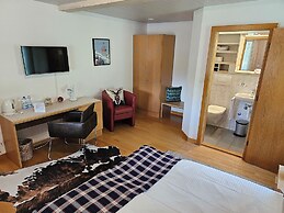 Boutique Hotel Alpina (Adults only)