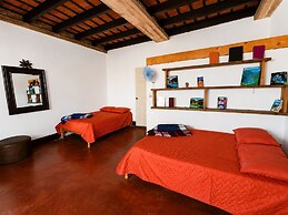 Amura Hostel