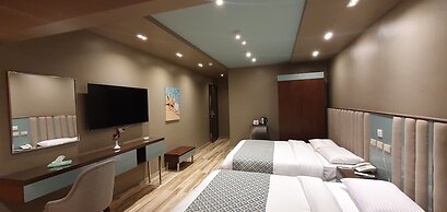 Grand Bayan Hotel at Nile Plaza