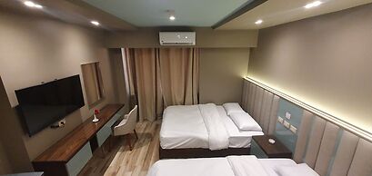 Grand Bayan Hotel at Nile Plaza
