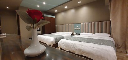 Grand Bayan Hotel at Nile Plaza