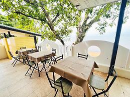 Anyavee Chom By The Sea