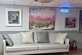 ARTHOME HOTEL