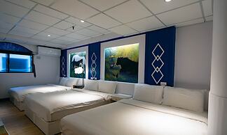 ARTHOME HOTEL