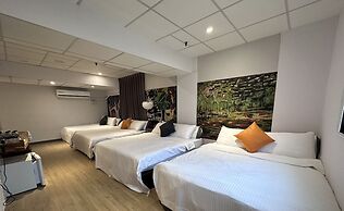 ARTHOME HOTEL