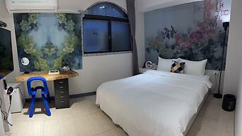 ARTHOME HOTEL