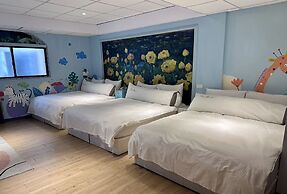 ARTHOME HOTEL
