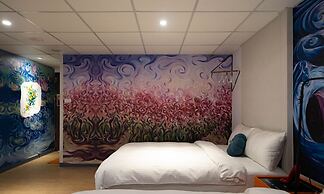 ARTHOME HOTEL