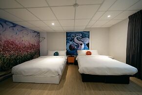 ARTHOME HOTEL