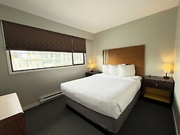 Departure Bay Motel