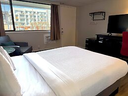 Departure Bay Motel