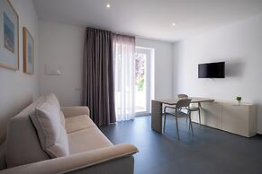 Nautika Suites