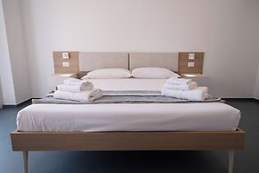 Nautika Suites
