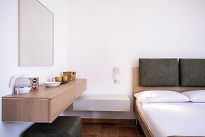 Nautika Suites