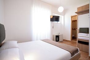 Nautika Suites