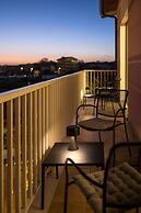 Nautika Suites
