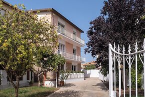 Nautika Suites