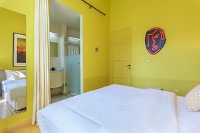 Saya la Villa