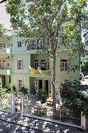 Saya la Villa
