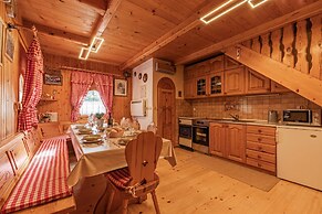 Rudnica Hill Lodge