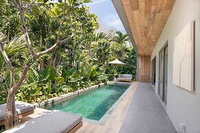 Sin Nombre Bali