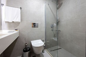West Door Hotel