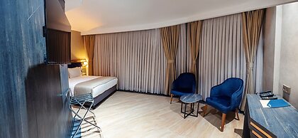 West Door Hotel