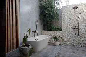 Pritidaya Private Pool Villa Canggu by OXO