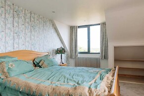 Lush & Spacious 3BD House - East Brighton