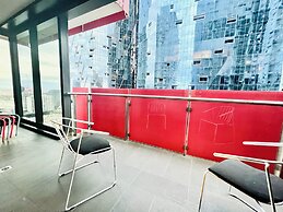ReadySet Apartments at Manhattan
