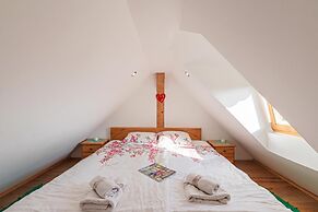 Vineyard Chalet Hansel and Gretel