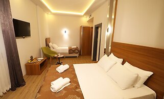Almircan Hotel