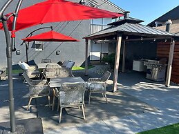 Coast Courtenay Hotel