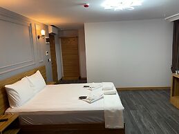 Waves Hotel