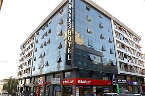 Waves Hotel