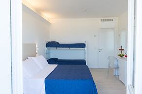 Kiss Beachfront Hotel & Restaurant