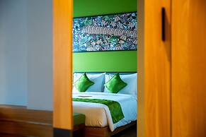 RV Hotel Gianyar