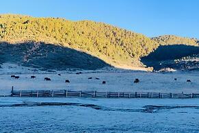 Shangri-La Dala Pasture Hotel