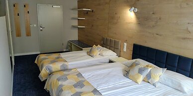 Hotel 107