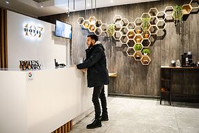 Hotel 107