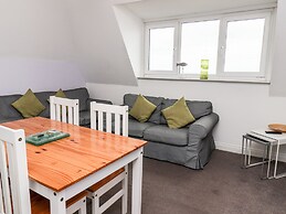10 Beach View @ Beaconsfield House