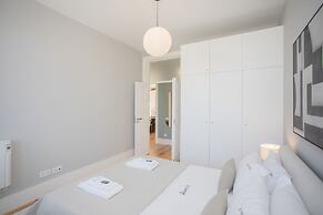 Liiiving - Art Design Apartment II