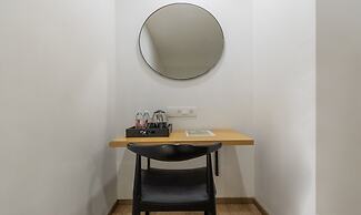 FabHotels Ny Townhouse