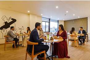 FabHotels Ny Townhouse