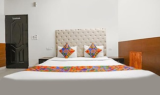 Fabhotel The Lazeez