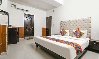 Fabhotel The Lazeez
