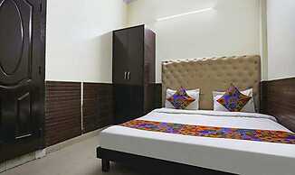 Fabhotel The Lazeez