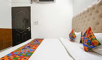 Fabhotel The Lazeez