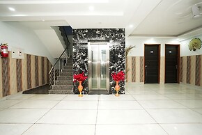 Fabhotel Tanvi Premium